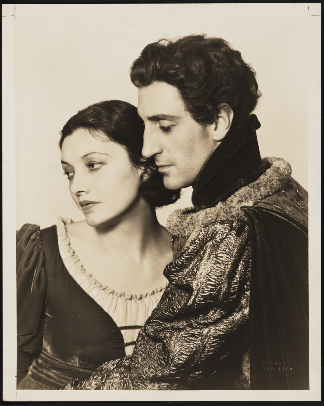 ロミオとジュリエット 写真のラブストーリー ニューヨーク市立博物館