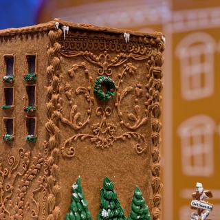 Gingerbread depiction of a building across from Carl Schurz park